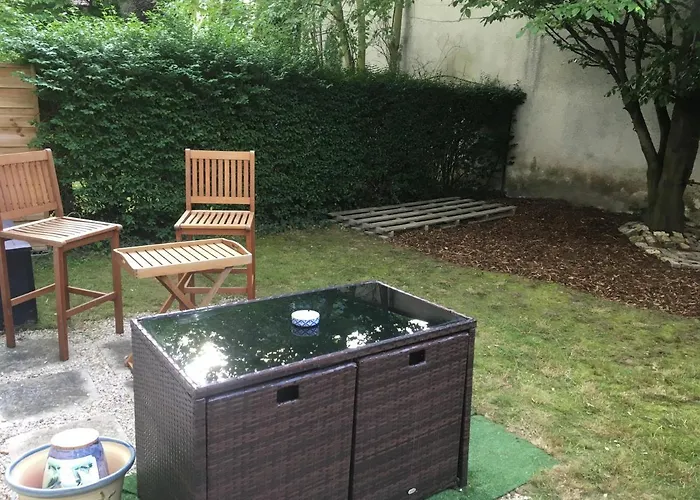 Le Garden Victoria - Canal & Cathedrale -30m2 & Garden