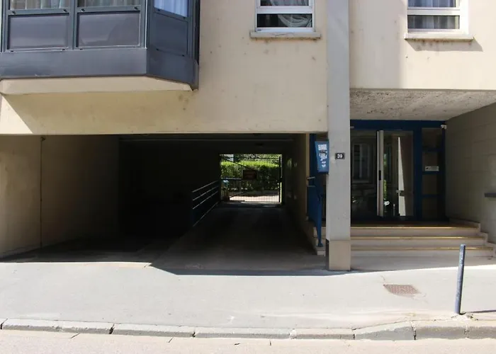 Apartment Le Garden Victoria - Canal & Cathedrale -30m2 & Garden Nancy